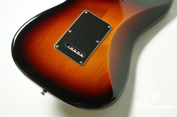 American Professional Classic Stratocaster HSS - 3 Color Sunburst